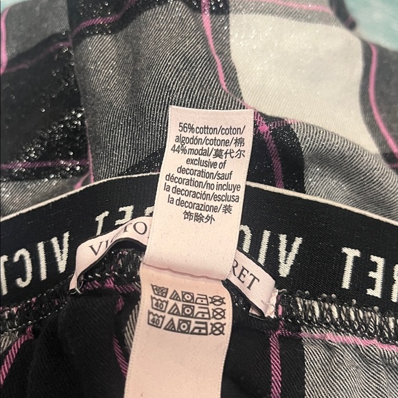 Victoria’s Secret Sleep Shorts - Picture 6 of 6